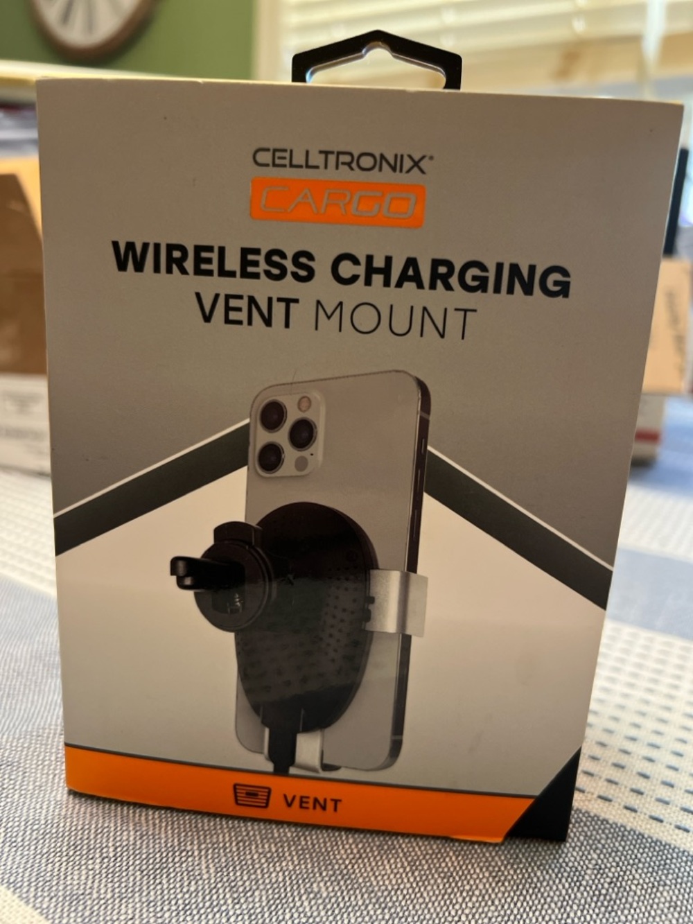 Wireless Charging Vent Cell Phone Mount - Black